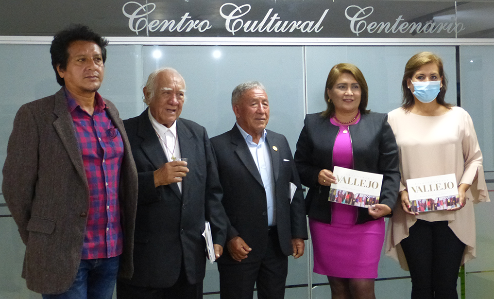 Inauguraron exposición de arte en homenaje a Cesar Vallejo  